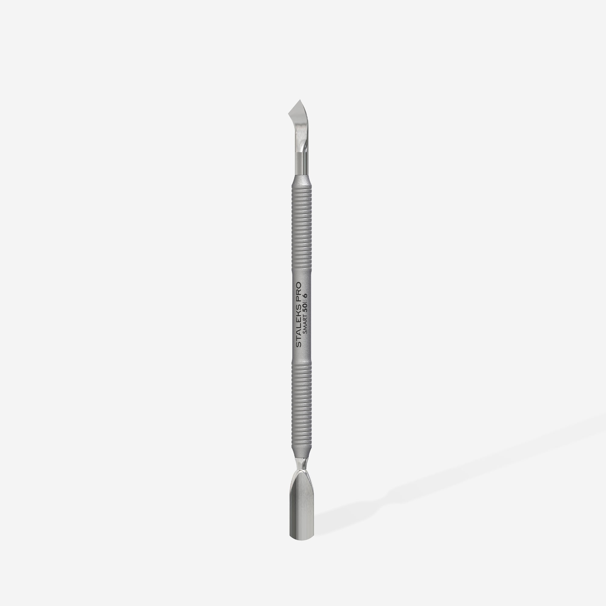 Empujador de manicura SMART 50 TIPO 6 (empujador estrecho redondeado y hoja doblada)