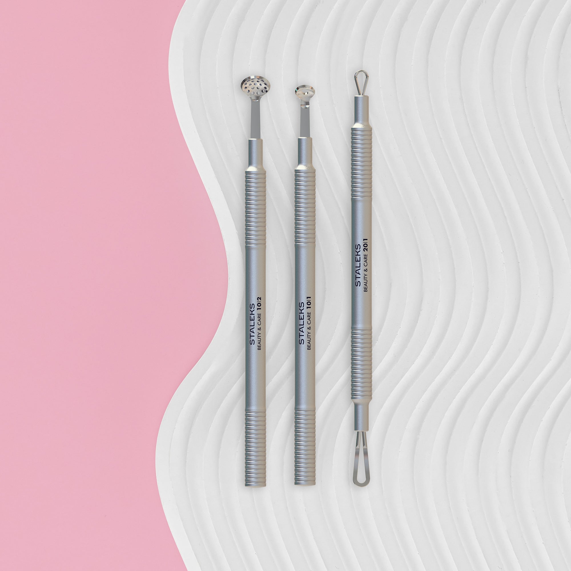 Juego de herramientas de cosmetología "Clean Skin" BEAUTY &amp; CARE 30 (cuchara Uno, herramienta redonda con 19 orificios y bucle de doble punta)